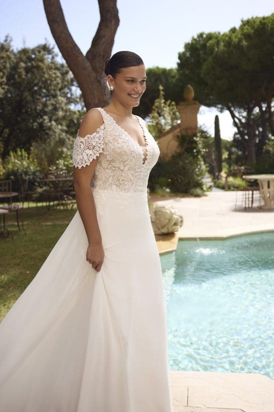 Joy by Modeca Curves